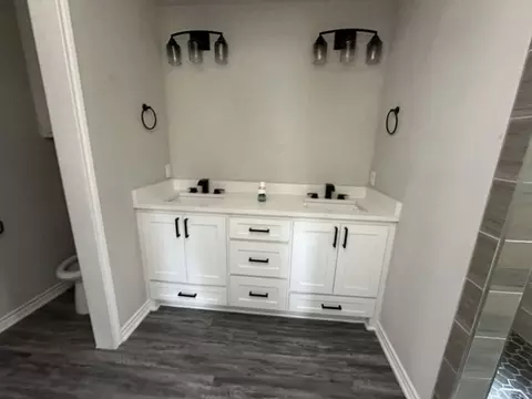 Bath - 188 Vista Dr, Eustace, TX 75124 photo 5 of 7