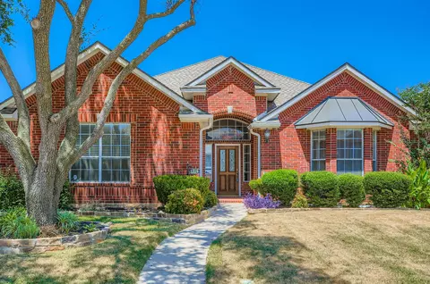 1319 Pinehurst Dr, Lewisville, TX 75077
