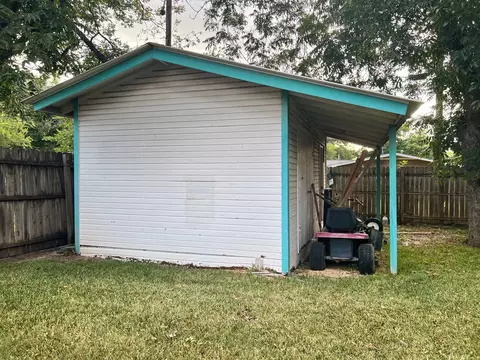 Other - 306 Sunset Dr, Comanche, TX 76442 photo 6 of 12