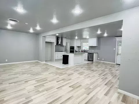 Living - 306 Sunset Dr, Comanche, TX 76442 photo 1 of 4
