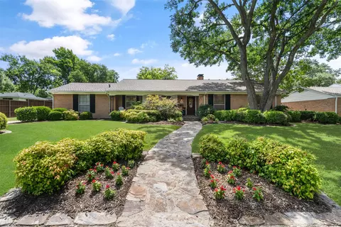 202 N Weatherred Dr, Richardson, TX 75080