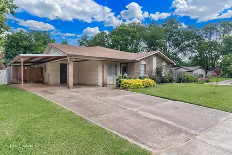 1531 Teekell St, Bossier City, LA 71111