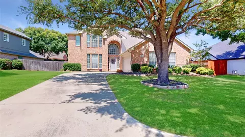 14 E Hillside Pl, Trophy Club, TX 76262