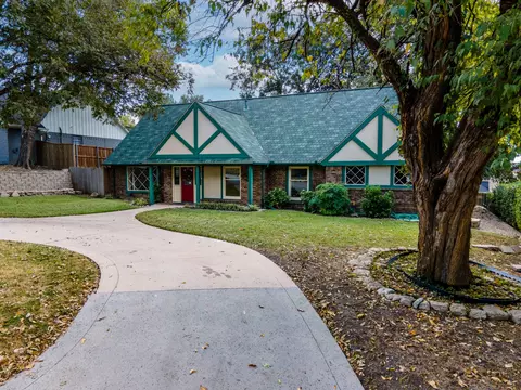 207 Summit Ridge Dr, Rockwall, TX 75087