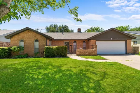 2804 Ashbury Dr, Arlington, TX 76015