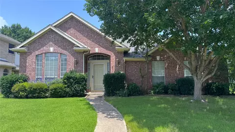 2217 Lone Pecan Dr, Garland, TX 75040