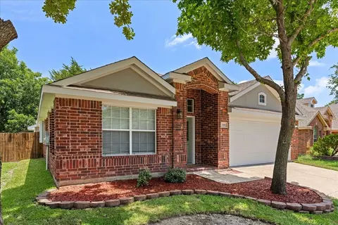 2102 Autumn Trl, Garland, TX 75040
