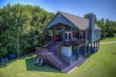 180 Seminole Trl, East Tawakoni, TX 75472