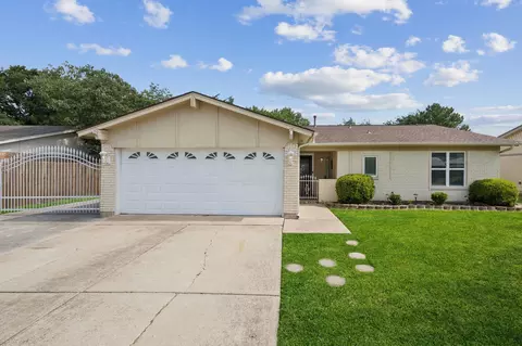 8017 Emerald Hills Way, North Richland Hills, TX 76180