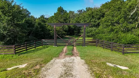 13204 Us 175 E, Larue, TX 75770