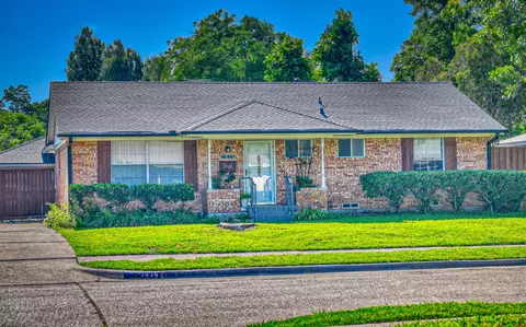 1414 Flamingo Ln, Garland, TX 75042