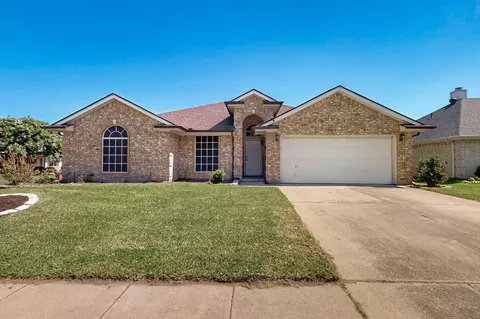 201 Settlers Glen Trl, Arlington, TX 76002