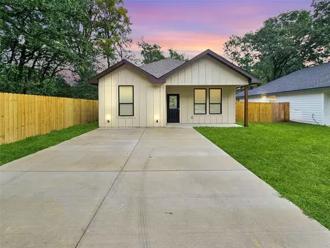140 Mohican Trl, Mabank, TX 75156