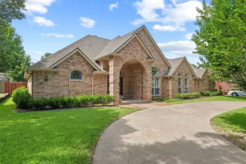 620 Mirkes Pkwy, Desoto, TX 75115