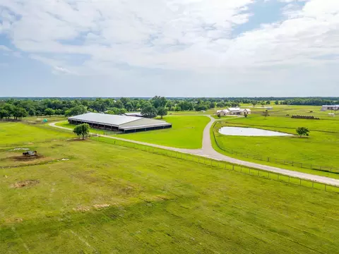 390 Chisum Trail Rd, Whitesboro, TX 76273