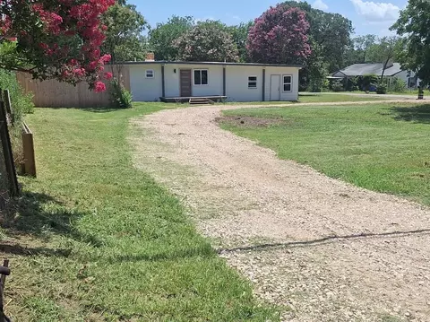 32 Pueblo Dr, Gordonville, TX 76245