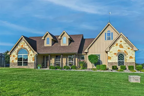 125 Summer Stone Ct, Weatherford, TX 76087