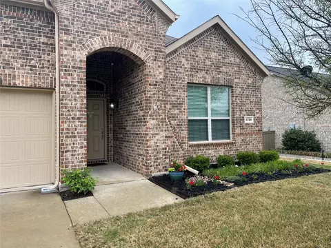 1725 Cattleman St, Van Alstyne, TX 75495