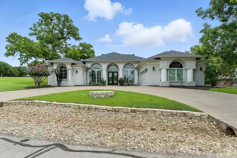 6408 Buena Vista Dr, Granbury, TX 76049