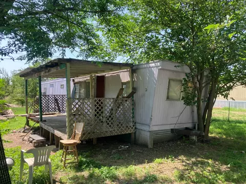 530 Dixie St, Dublin, TX 76446 photo 3