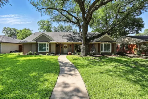 3228 Galahad Dr, Dallas, TX 75229