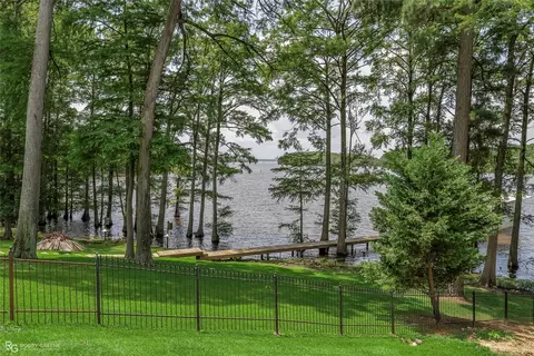 10865 Ferry Lake Rd, Oil City, LA 71061