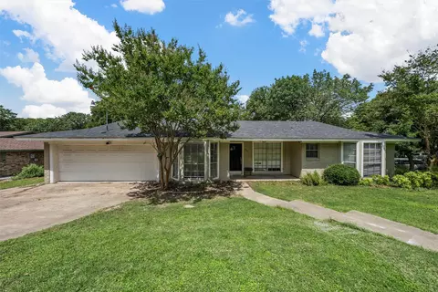431 Brookwood Dr, Woodway, TX 76712
