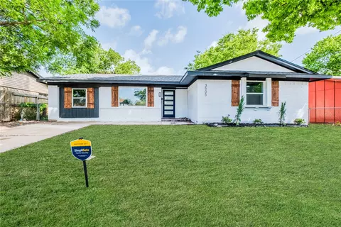 3505 Pacesetter Dr, Dallas, TX 75241