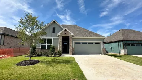10869 Black Onyx Dr, Crowley, TX 76036