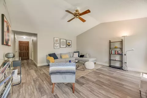 1833 Alonsdale Dr, Garland, TX 75040