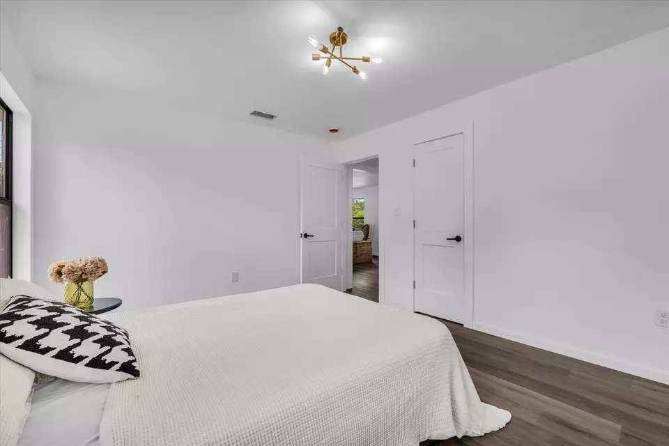 Bedroom - 1522 Travis St, Bellmead, TX 76705 photo 3 of 3