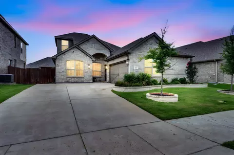 433 Milligan Dr, Midlothian, TX 76065