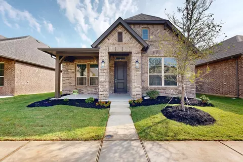 1009 Western Hills Dr, Crowley, TX 76036