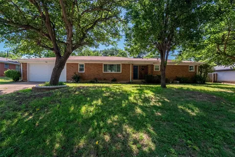 3408 Chaffin Dr, Richland Hills, TX 76118