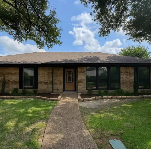 422 Birch Ln, Richardson, TX 75081