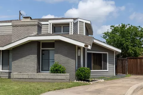 510 Hunters Glen St, Lewisville, TX 75067