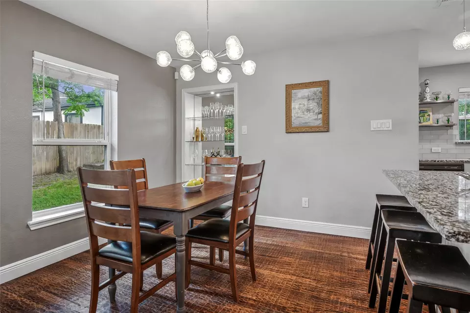  2711 El Tivoli Dr, Dallas, TX 75211 photo 9