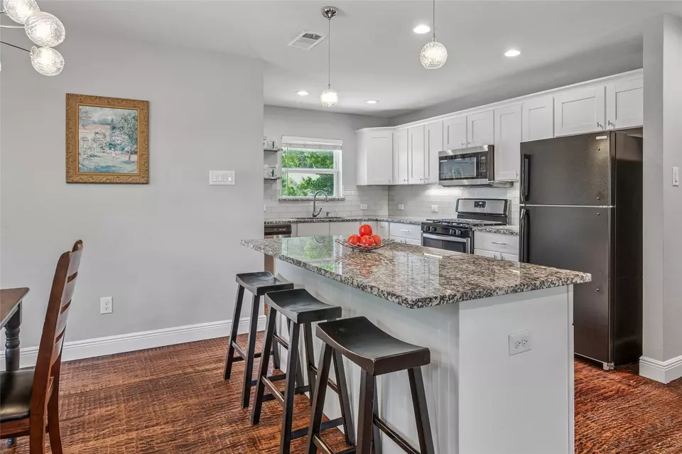  2711 El Tivoli Dr, Dallas, TX 75211 photo 14