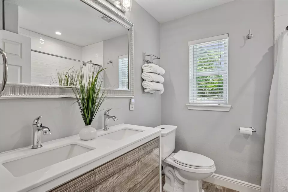  2711 El Tivoli Dr, Dallas, TX 75211 photo 19