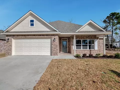 106 Saddle Brook Dr, Lufkin, TX 75904