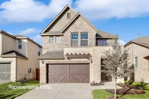 2121 Belvedere St, Garland, TX 75041