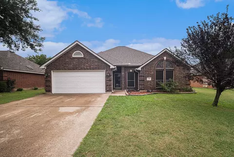 339 Schumacher Dr, Burleson, TX 76028