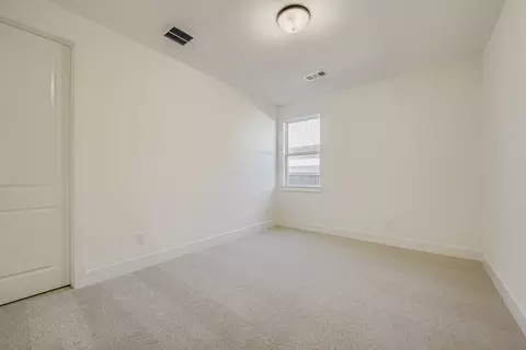 Bedroom - 920 Maple Leaf Ln, Haslet, TX 76052 photo 3 of 6