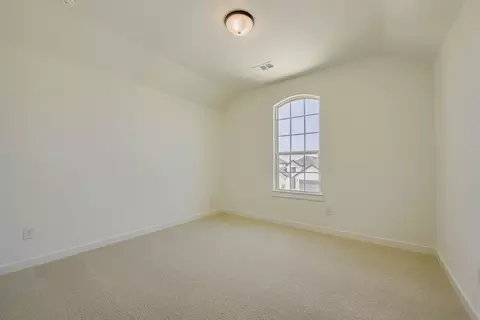 Bedroom - 920 Maple Leaf Ln, Haslet, TX 76052 photo 4 of 6