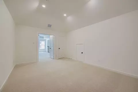 Bedroom - 920 Maple Leaf Ln, Haslet, TX 76052 photo 6 of 6
