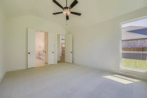 Bedroom - 920 Maple Leaf Ln, Haslet, TX 76052 photo 2 of 6