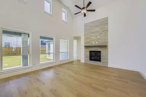 Living - 920 Maple Leaf Ln, Haslet, TX 76052 photo 1 of 6