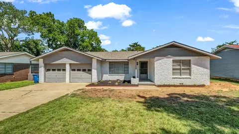 107 Rosedale Ave, Keene, TX 76059