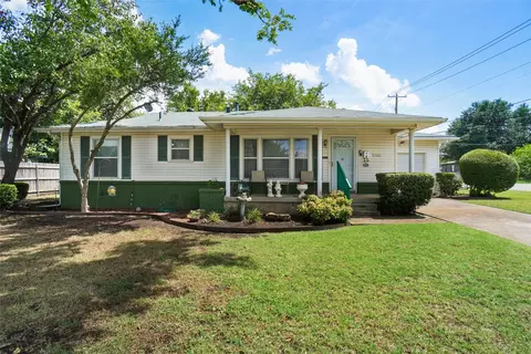 5300 Ira St, Haltom City, TX 76117