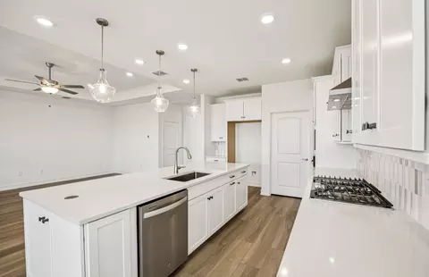 Kitchen - 1244 Nicklaus Ave, Celina, TX 75009 photo 2 of 2
